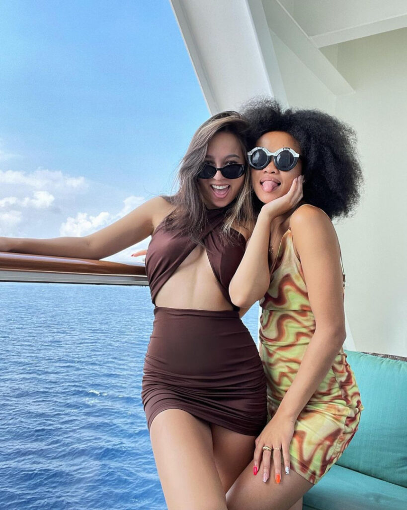 Instagram – J Lou 林欣 / Jlou – Nude Leaks