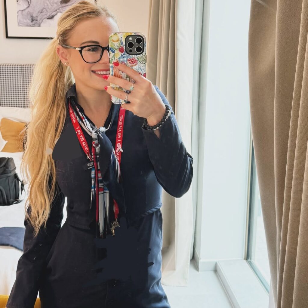 Youtube – Jetting Julia – Nude Leaks