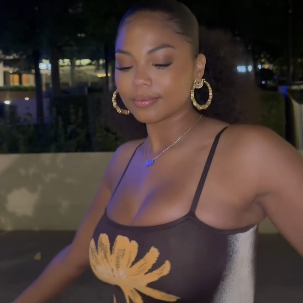 Celeb – T H I C C – Joelah Noble – Nude Leaks