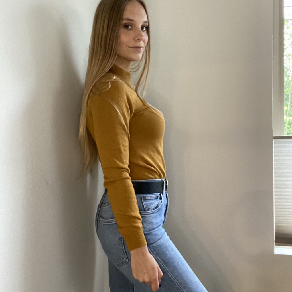 TikTok – Instagram – Petite – Joelle Friend – Nude Leaks