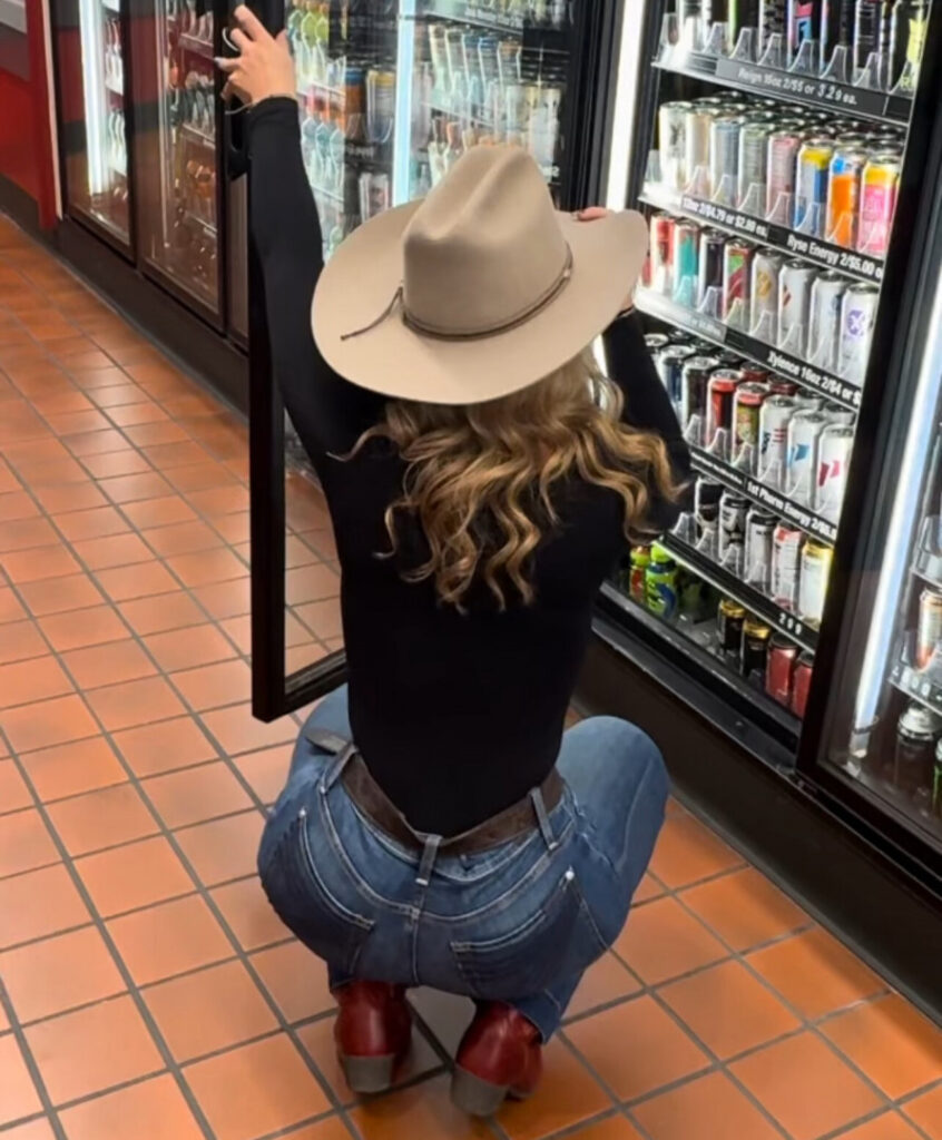 Instagram – Jordan Blue / blue4_j – Nude