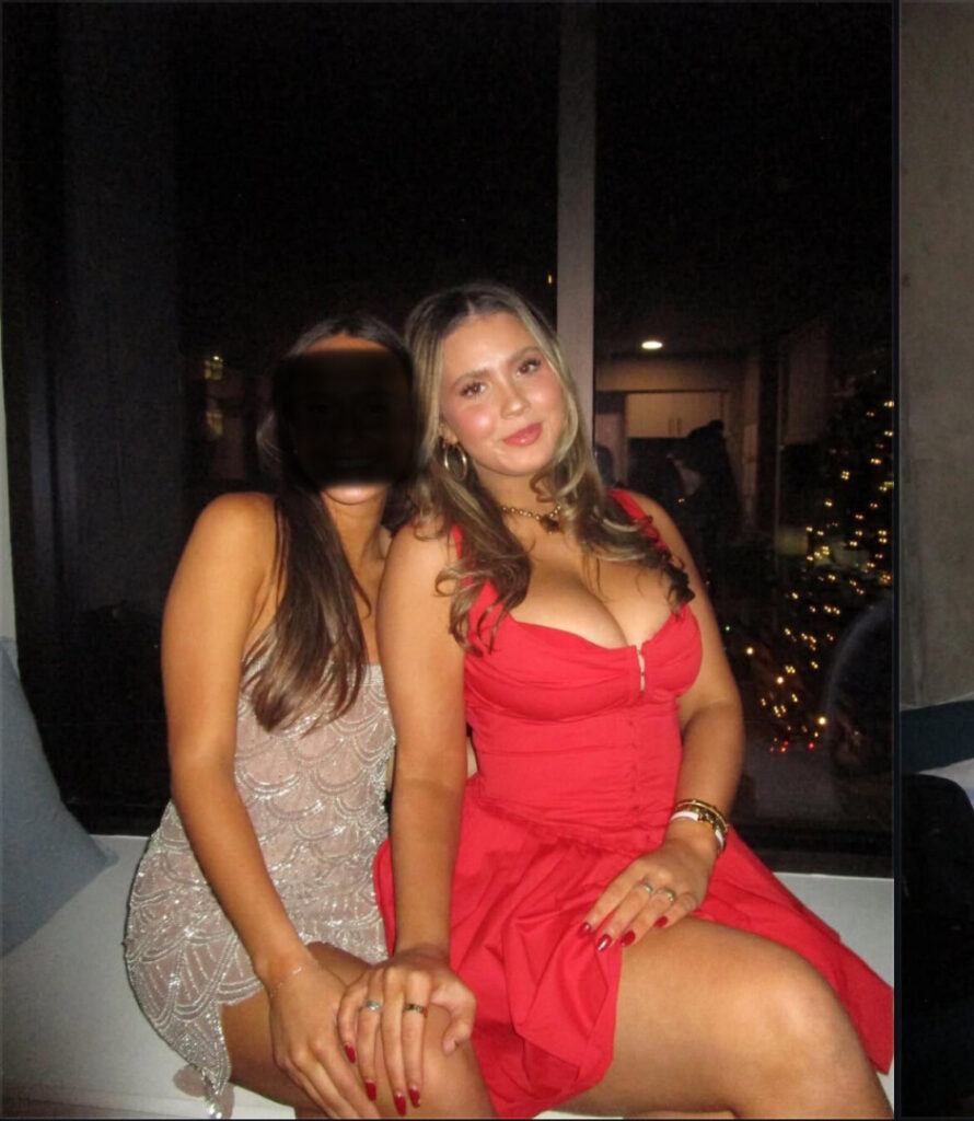 Instagram – Josie Russell / josieerussel – Nude