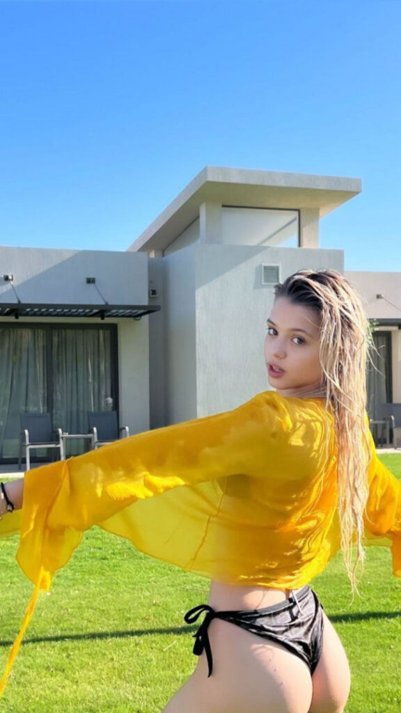 TikTok – Instagram – Julia Gavrilina – Nude