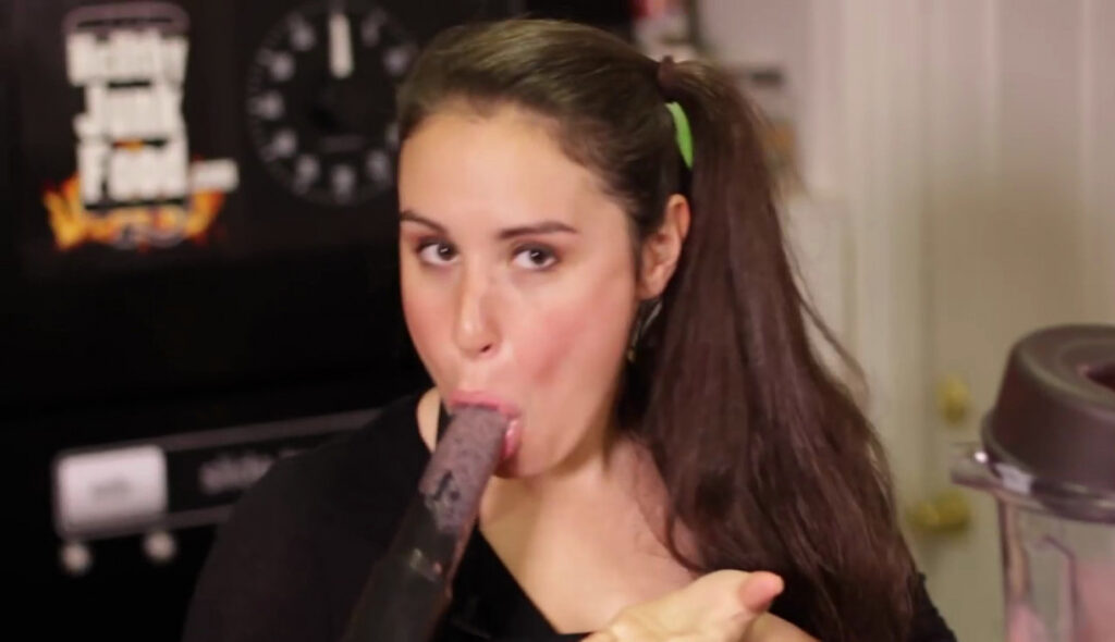 Julia Goolia – Nude