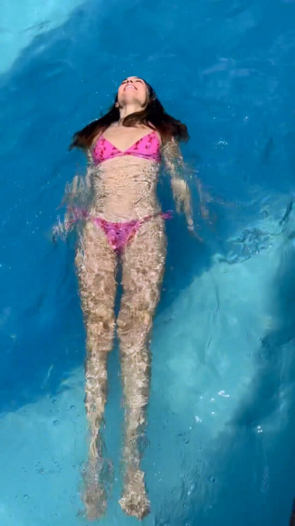 Brazil – Celeb – Juliana Schalch – Nude