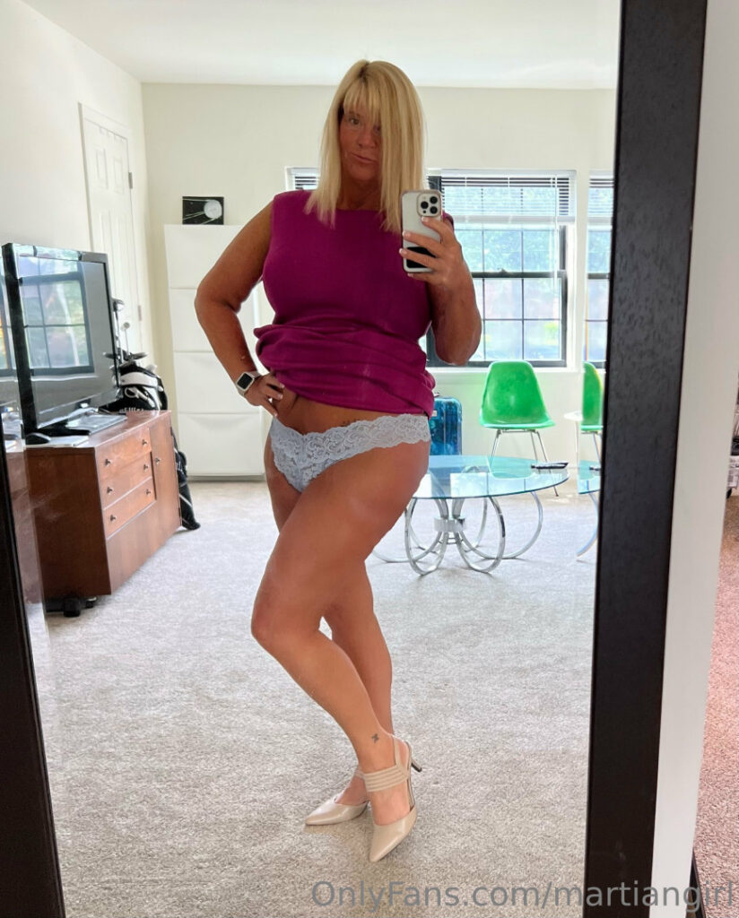 OnlyFans – MILF – Karen Pennington | Martiangirl | Karensgalaxy | karen.buttner | Bailey Buttner | Karen Buttner | Martiangirl1 – Nude