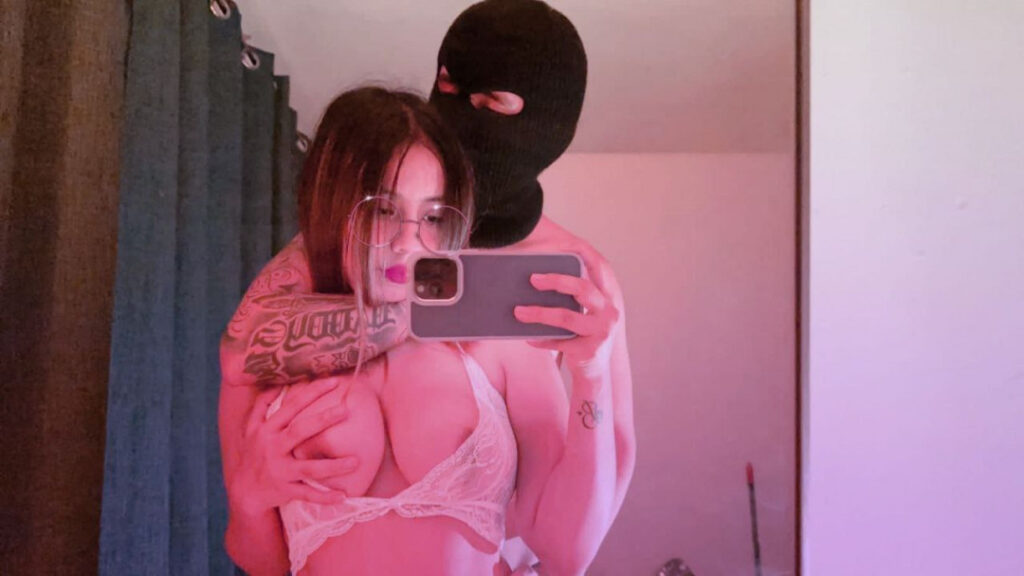 Latina – Karina Carbajal / Karipapa / Karipapauu_u – Nude Leaks