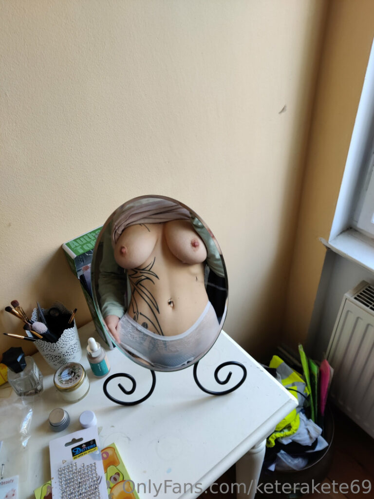 OnlyFans – KAT/keterakete69 – Nude