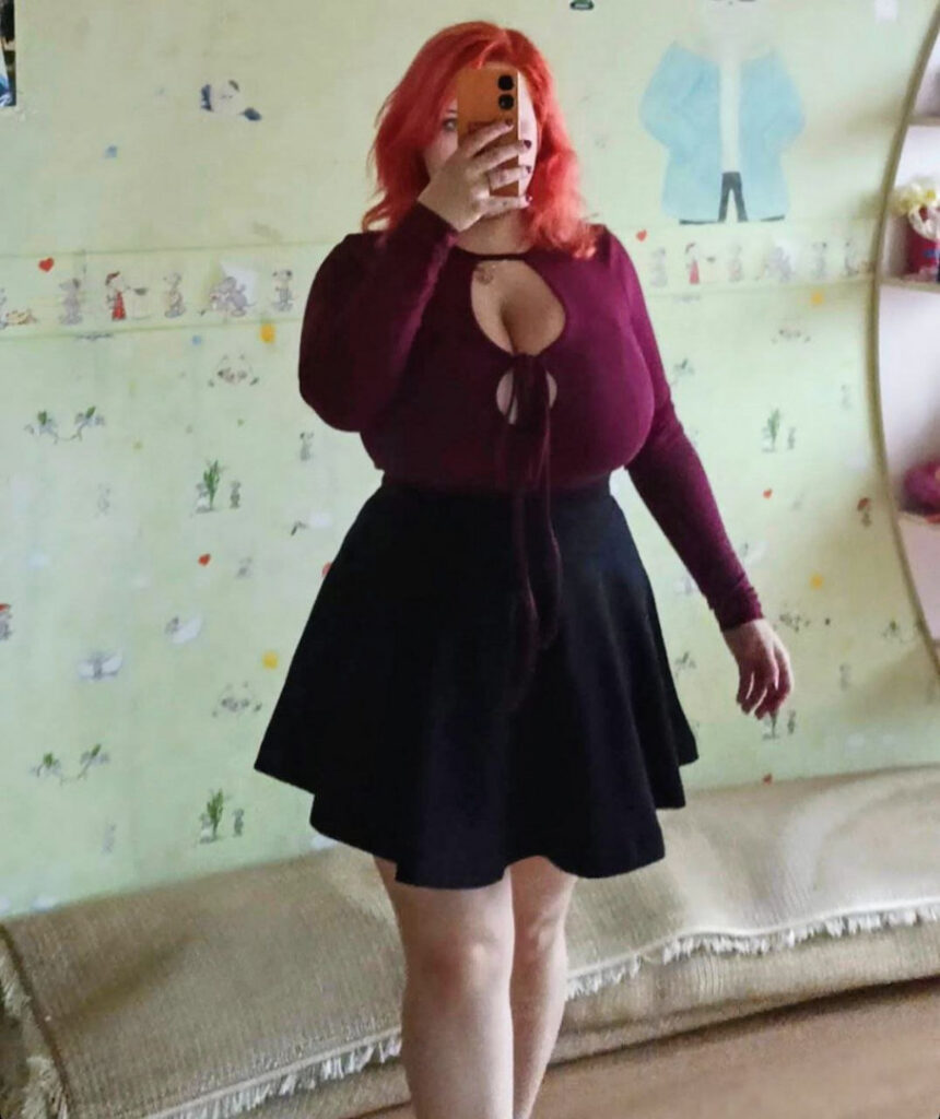 Instagram – Fansly – kawaii_hater – Nude