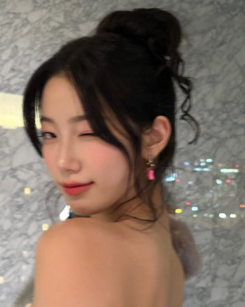 Celeb – Asian – Kazuha Nakamura 中村 一葉  LESSERAFIM – Nude Leaks