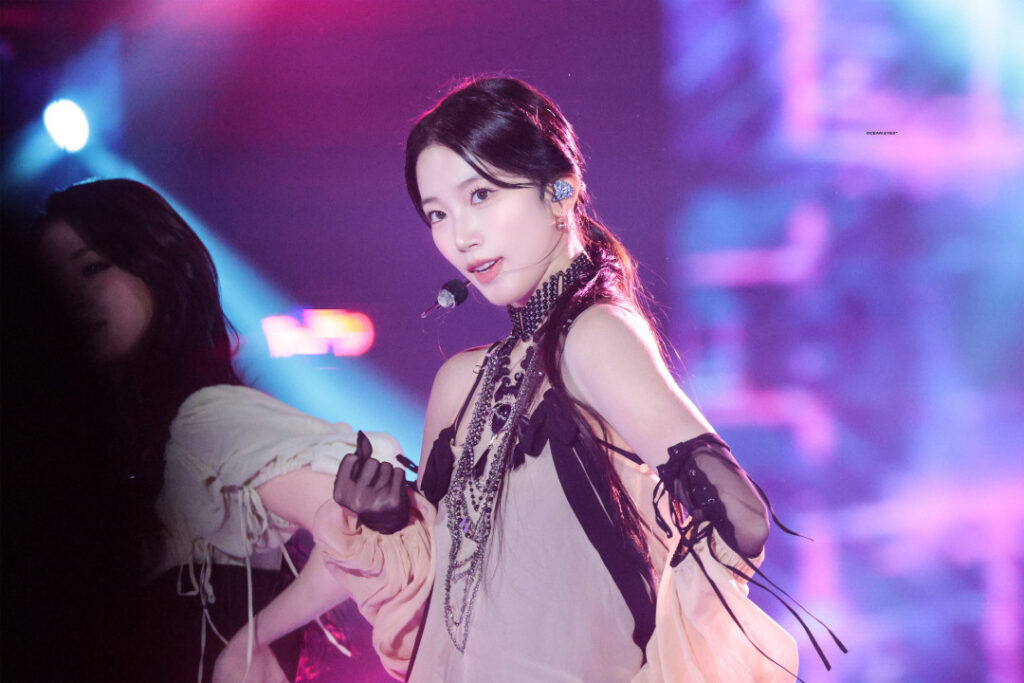 Celeb – Asian – Kazuha Nakamura 中村 一葉  LESSERAFIM – Nude Leaks