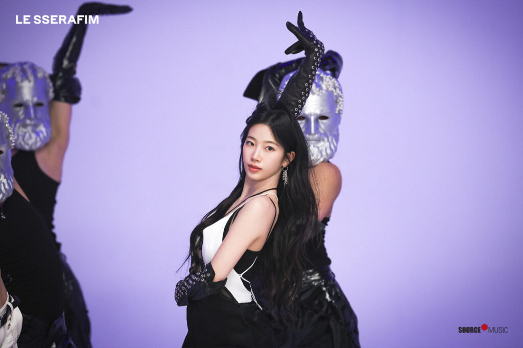 Celeb – Asian – Kazuha Nakamura 中村 一葉  LESSERAFIM – Nude Leaks