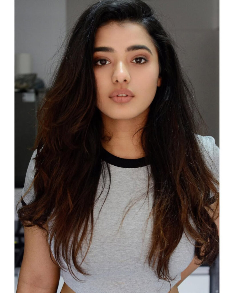 Celeb – Indian – T H I C C – Ketika Sharma – Nude Leaks