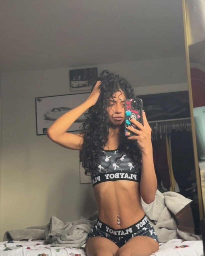 Twitch – MILF – Latina – keylar2512 – Nude Leaks