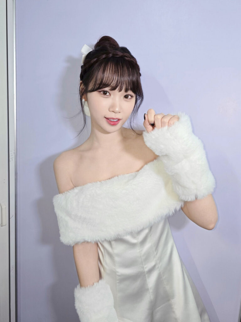 Celeb – Asian – Kim Chaewon 김채원 [Le Sserafim] – Nude Leaks