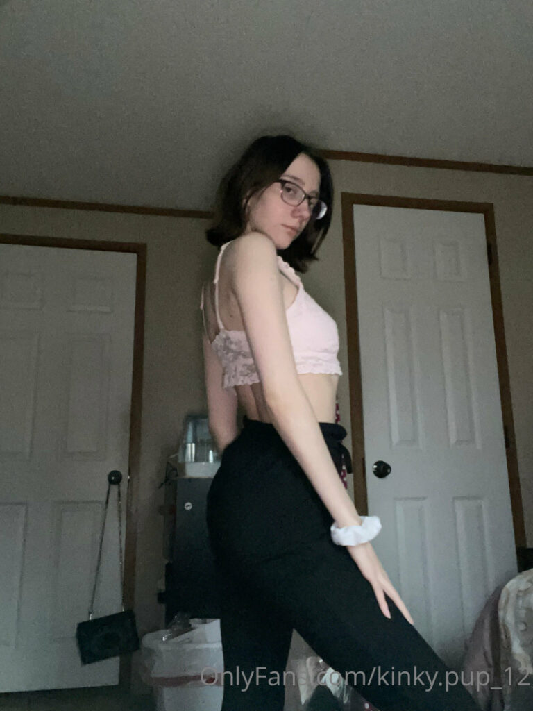 Kinky.pup_12 – Nude Leaks