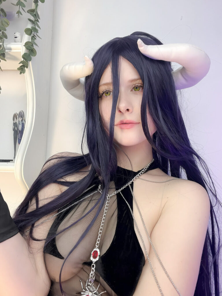 Instagram – Ko-fi – kitycoss / kityshouko / kitycosplay – Nude
