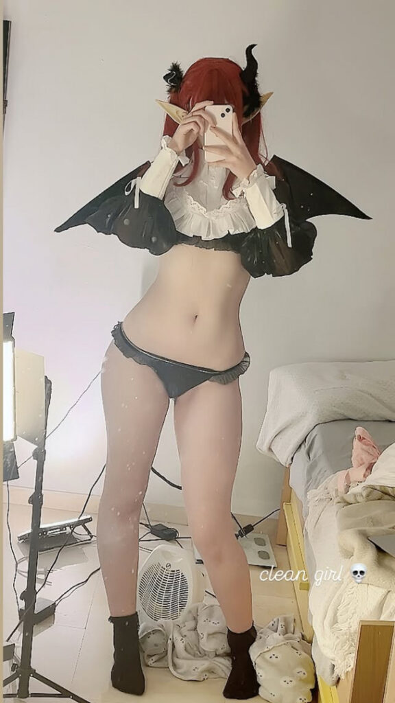 Instagram – Ko-fi – kitycoss / kityshouko / kitycosplay – Nude