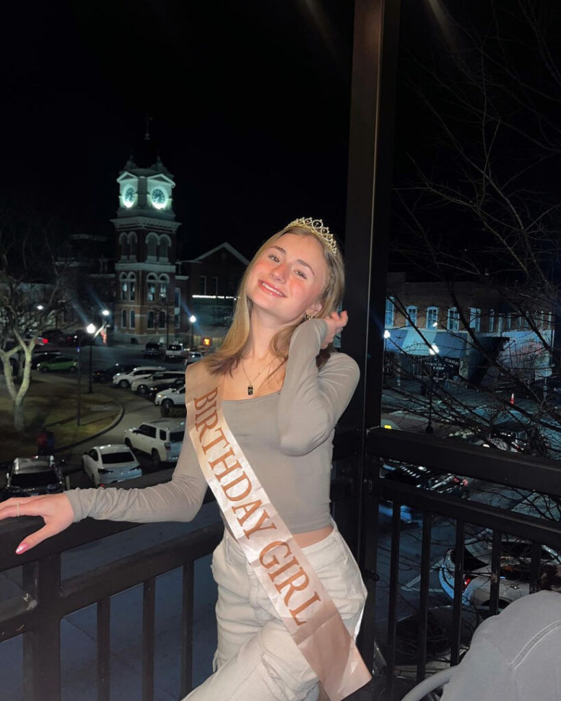 TikTok – Instagram – Petite – Kristen Rae kristennnrae – Nude