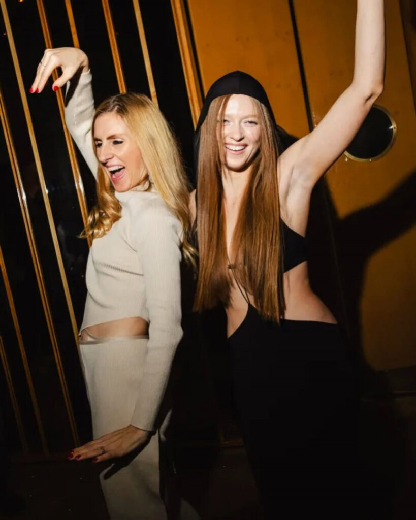 TikTok – Instagram – Larsen Thompson – Nude