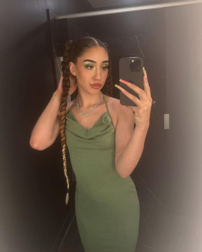 Cam Girls – Feet – lbaibeexoxo – Nude Leaks