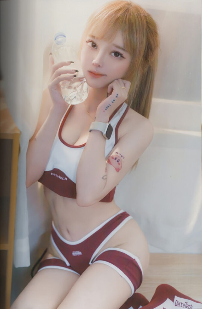 Instagram – Ko-fi – Le Josette – Nude