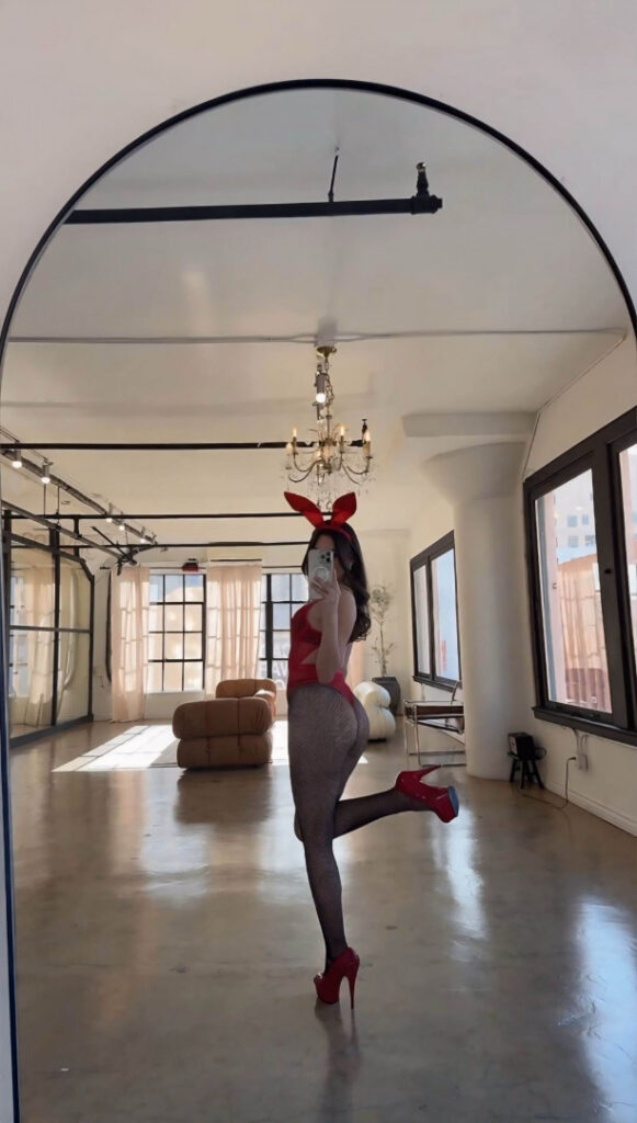 TikTok – Instagram – Lea Martinez / slayeas – Nude