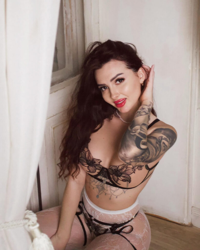 Instagram – levinskaya_levinskaya – Nude