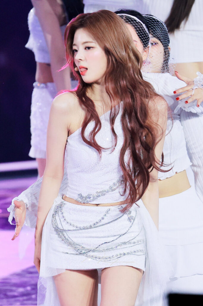 Celeb – Asian – Lia – ITZY (최지수, Choi Ji-su) – Nude Leaks