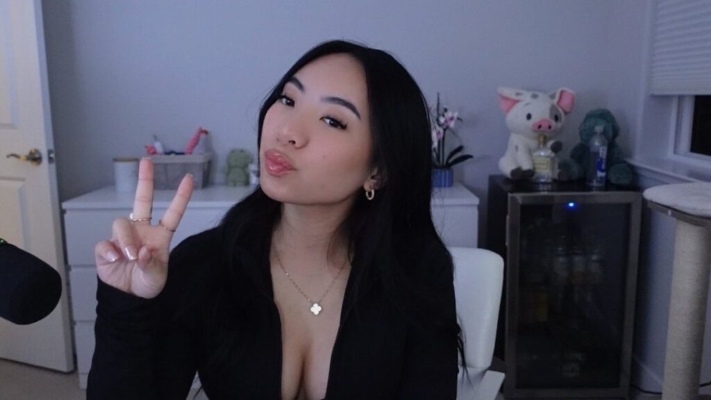 Twitch – Asian – lilkasian / haleyy.nguyen – Nude Leaks