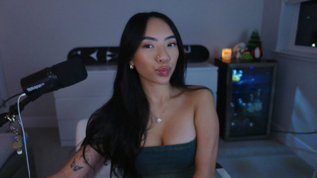 Twitch – Asian – lilkasian / haleyy.nguyen – Nude Leaks