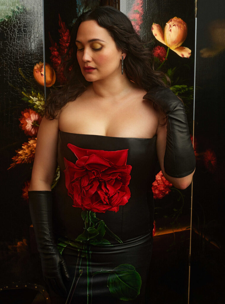 Lily gladstone – Nude