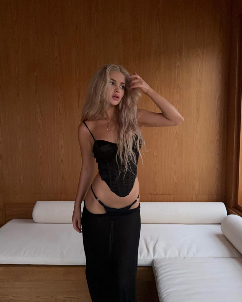 Instagram – Lina Zhuravel / linazhuravell – Nude Leaks