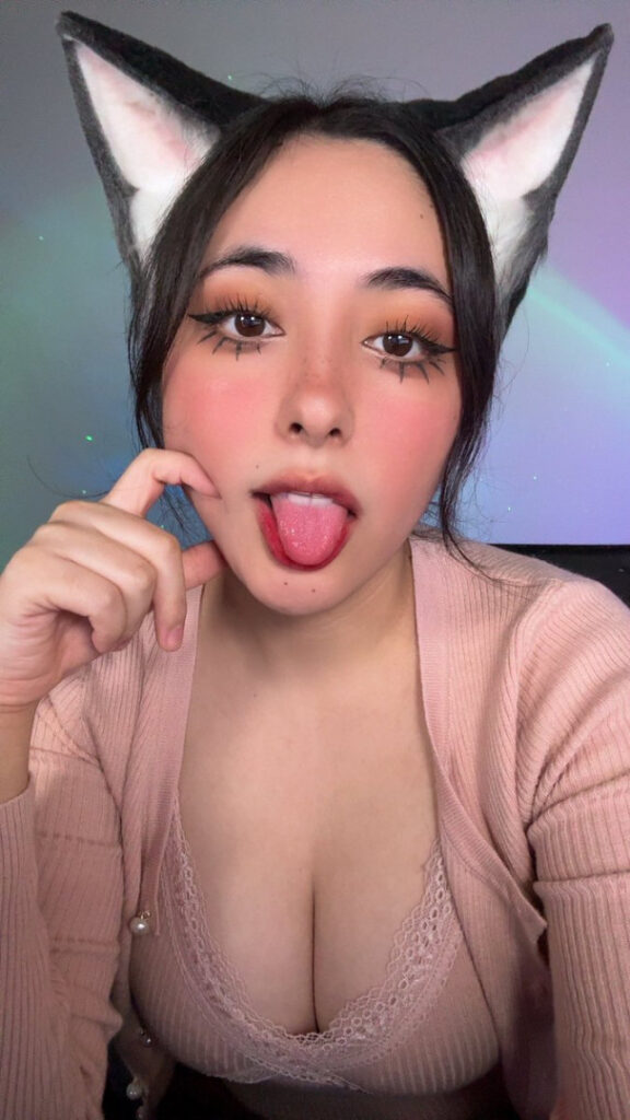 ASMR – Twitch – Instagram – Litchiglimmer – Nude Leaks