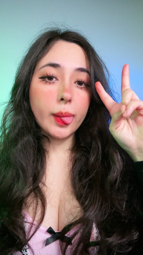 ASMR – Twitch – Instagram – Litchiglimmer – Nude Leaks