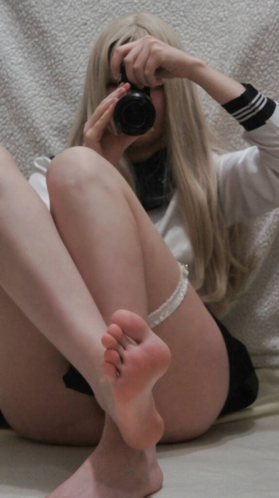 Fansly – Cosplay – Feet – Lolo4ka/sw_lolitochka/sw_lolo4ka – Nude