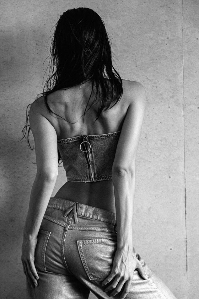 Instagram – Luna Piombanti – Nude