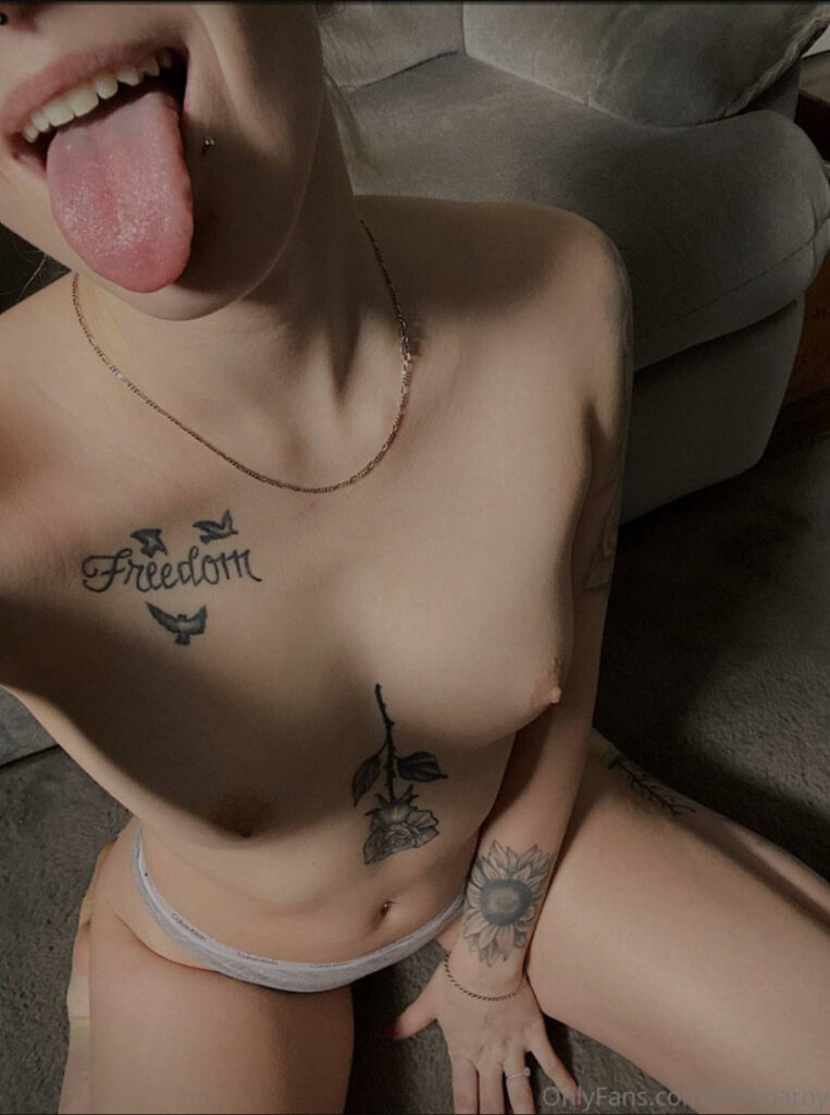 OnlyFans – Mélina Roy / melinaroy / melinaroyvip / princess69 – Nude