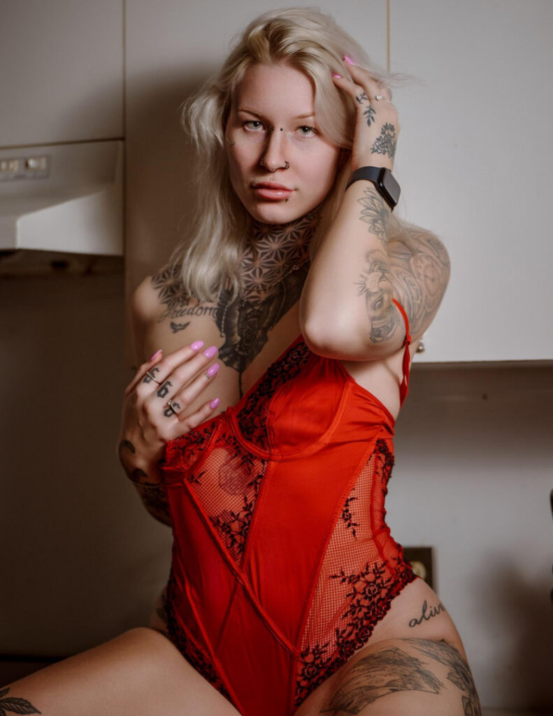 OnlyFans – Mélina Roy / melinaroy / melinaroyvip / princess69 – Nude