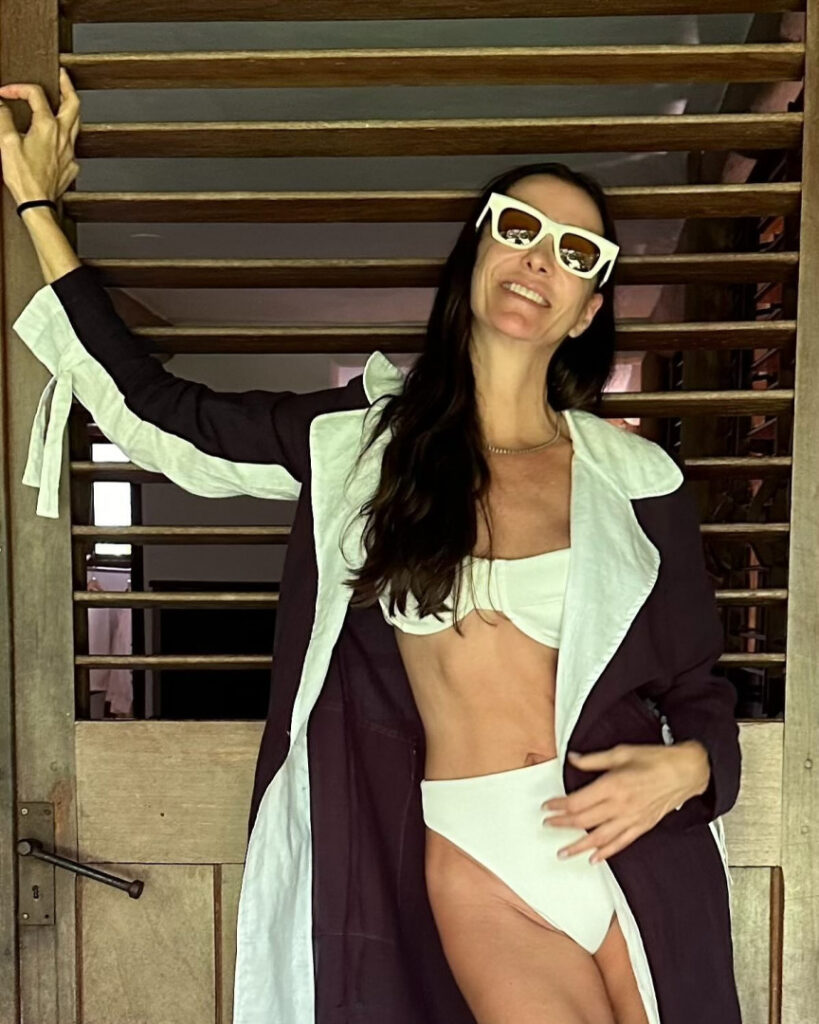 Brazil – Celeb – Mônica Martelli – Nude