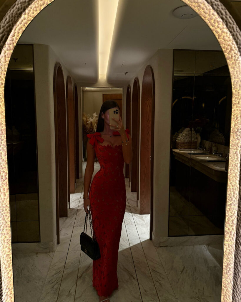 Instagram – Maddy Cheary / maddycheary – Nude