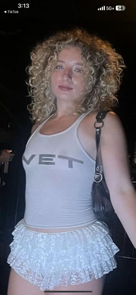 Makenna Dean / kennabeann14 – Nude Leaks