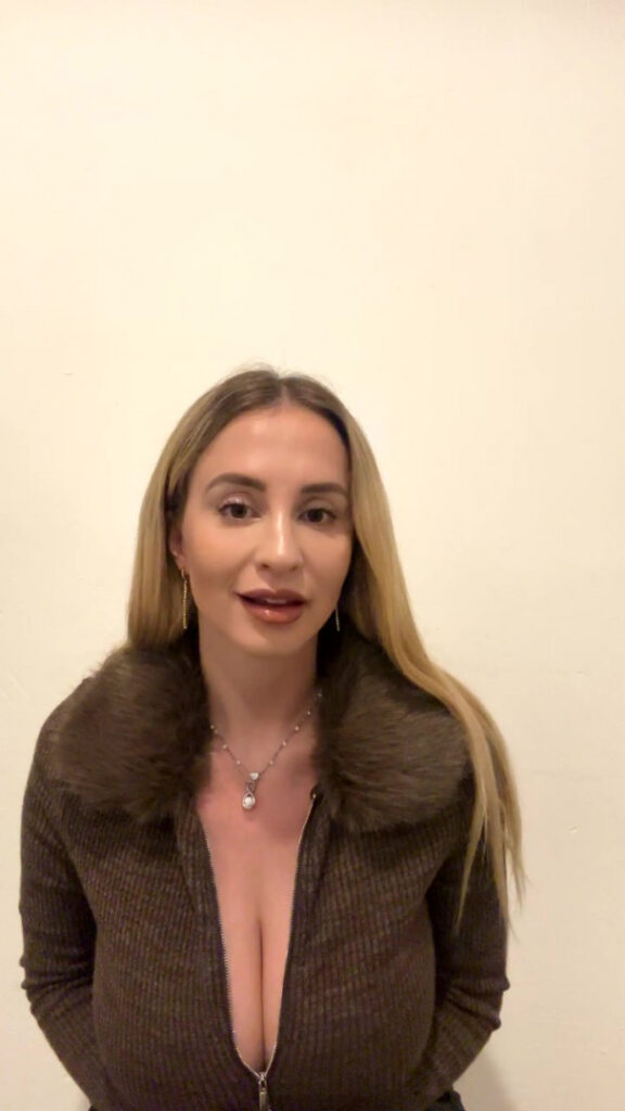 Instagram – Maria Arreghini – Nude