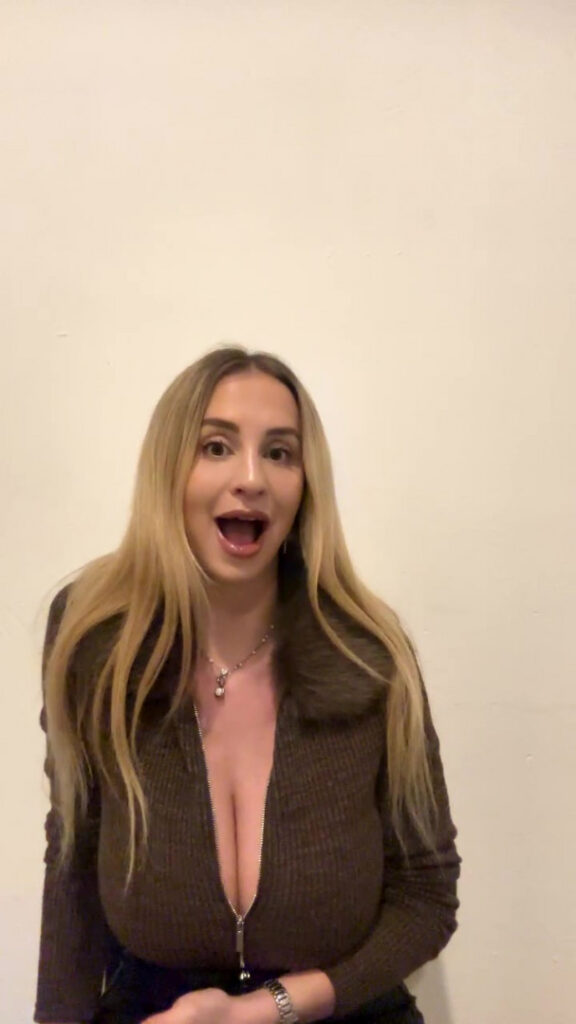 Instagram – Maria Arreghini – Nude