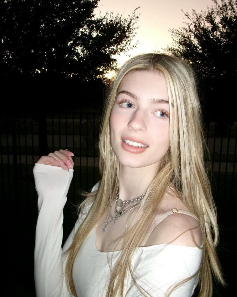 TikTok – mckennabull – Nude Leaks