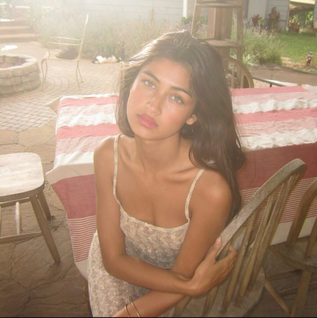 Instagram – Petite – Teen – Meeya Dugied / meeyadugied – Nude Leaks