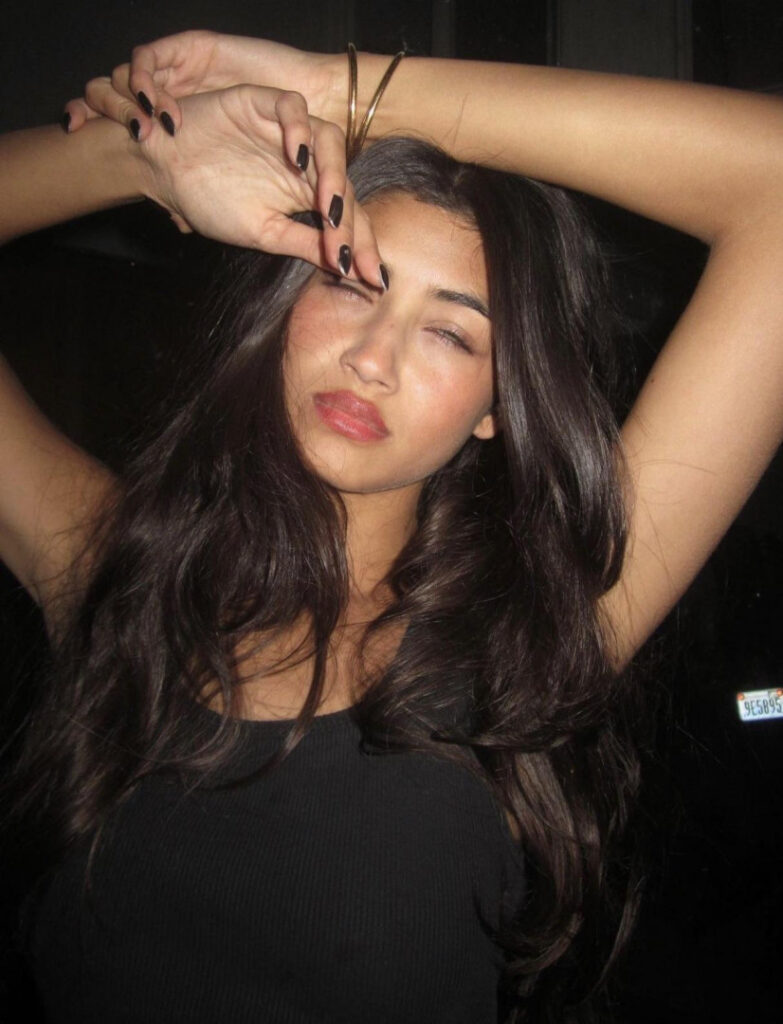 Instagram – Petite – Teen – Meeya Dugied / meeyadugied – Nude Leaks