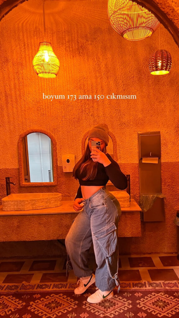 TikTok – Instagram – T H I C C – Menekşe Nur Fırat – Nude