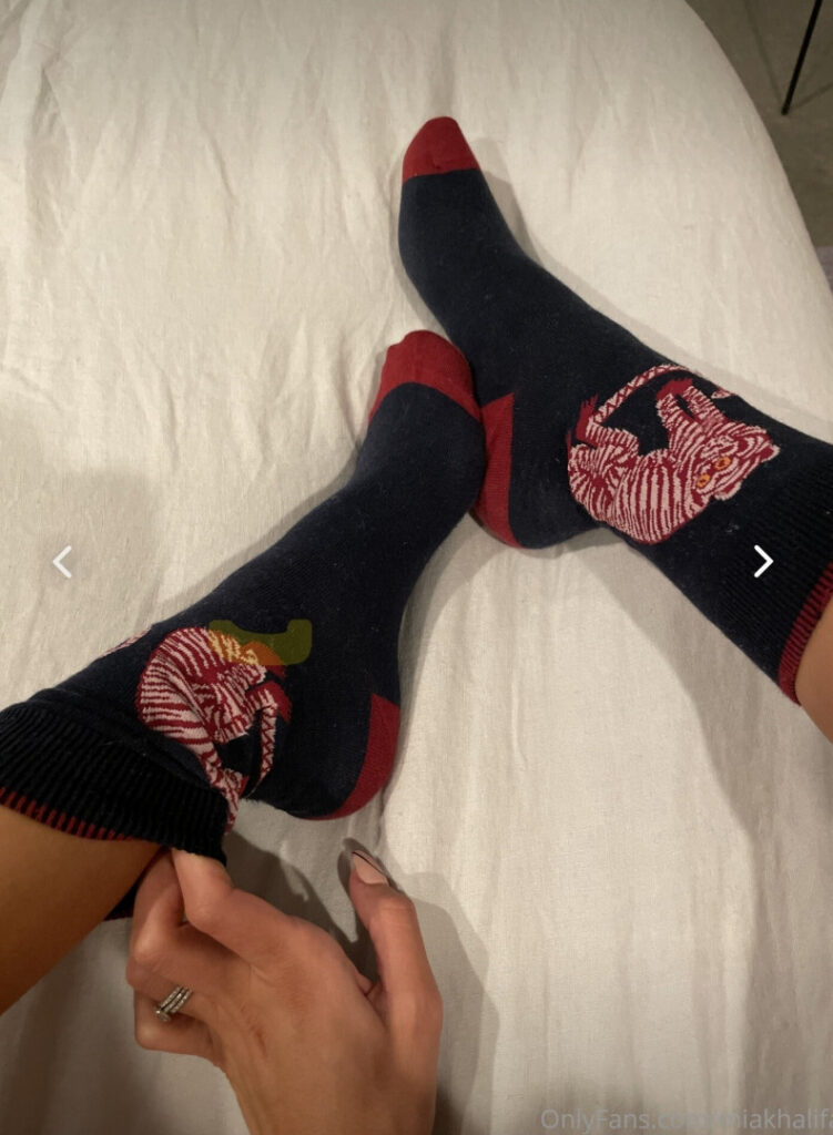 XXX – Mia Khalifa – Nude