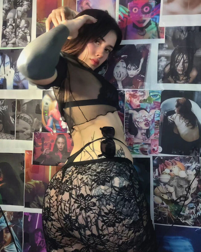 OnlyFans – ⠀X⠀ – Miafightdragons / onlychulaaa / mica meza / chulitta22 – Nude Leaks